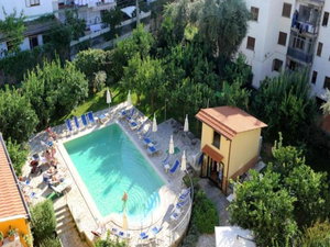 Hotel Tourist cazare Sorrento