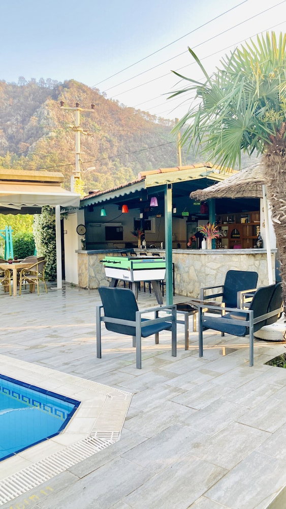 Hotel Bybassios Hotel