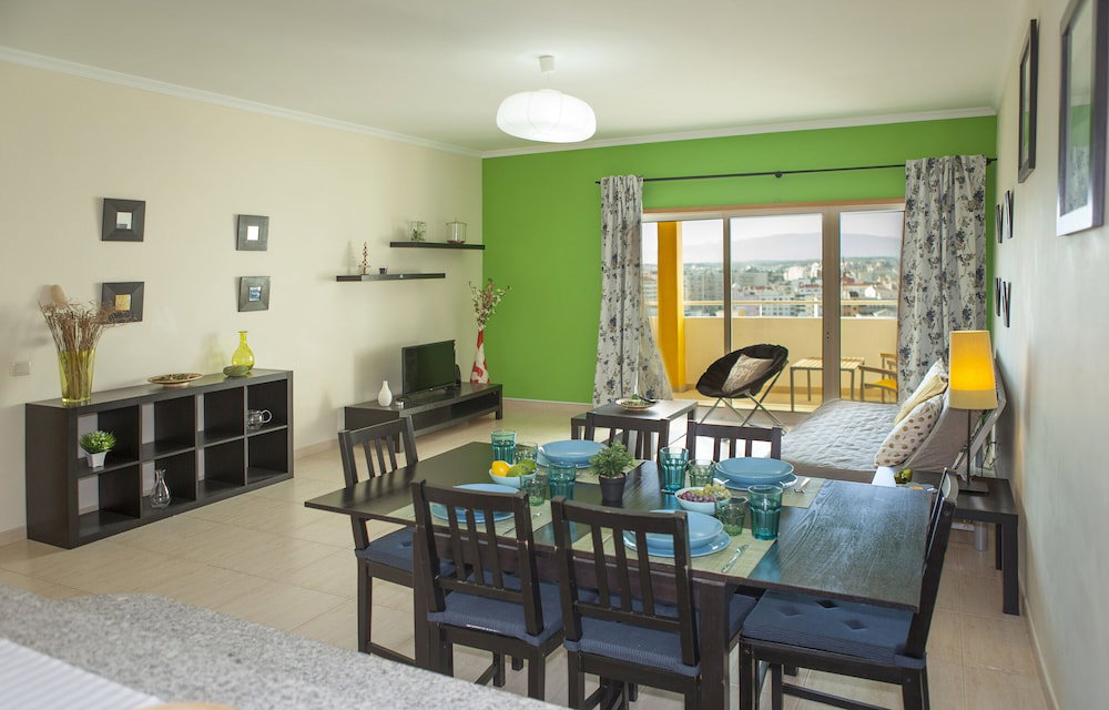 Hotel B44 - Alto Do Quintao Central Apartment