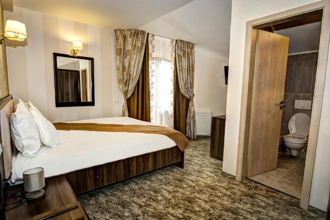 Pensiunea Poiana Viselor 4*