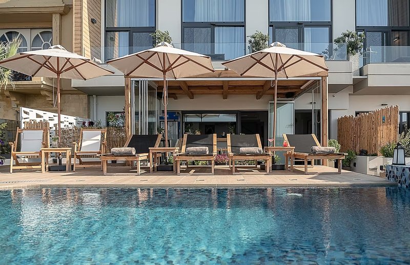 dal travel Calla Luxury Seafront Suites
