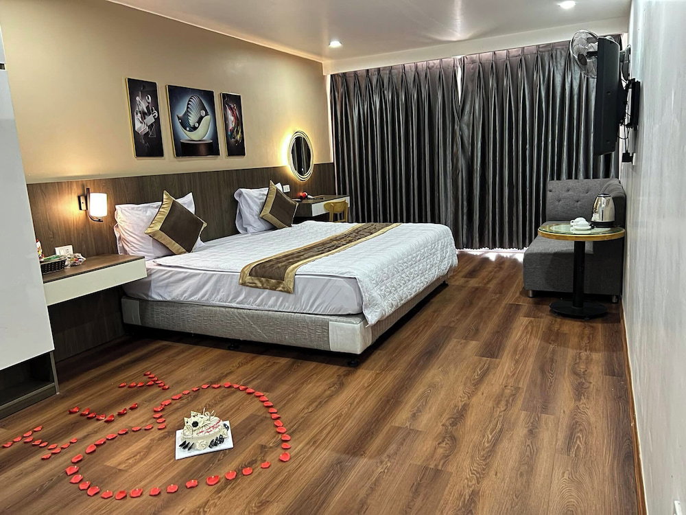 Luxury Hotel 2 Hp - By Bay Luxury
