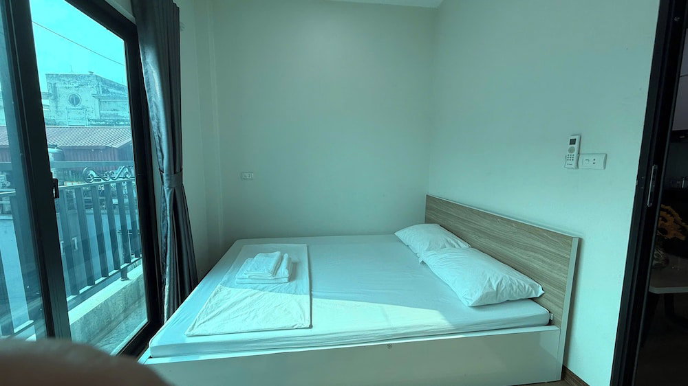 Hotel Era Apartment Doan Ke Thien