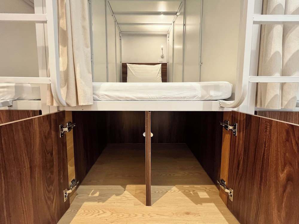 Urban Slumber Hostel