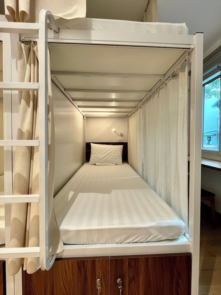 Urban Slumber Hostel