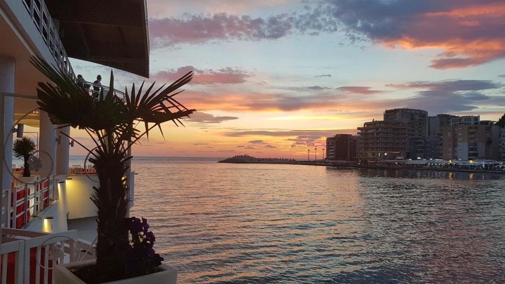 Ventus Harbor Hotel
