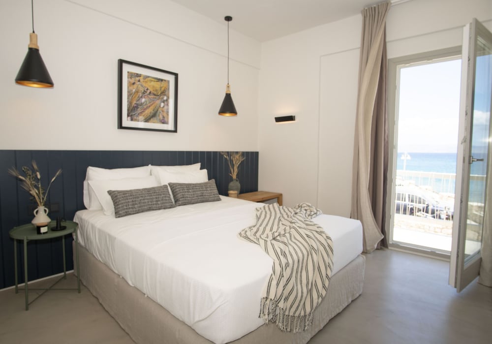 Magoo Suites