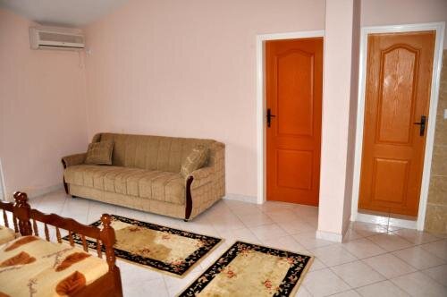 Hotel Apartments Perezaj