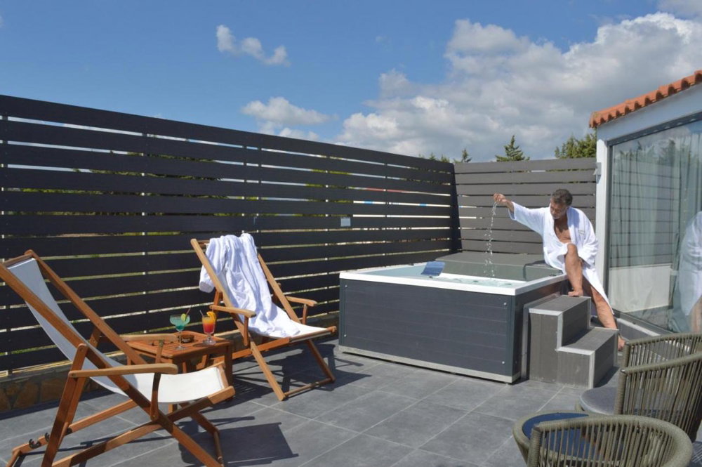 Anagenessis Suites & Spa