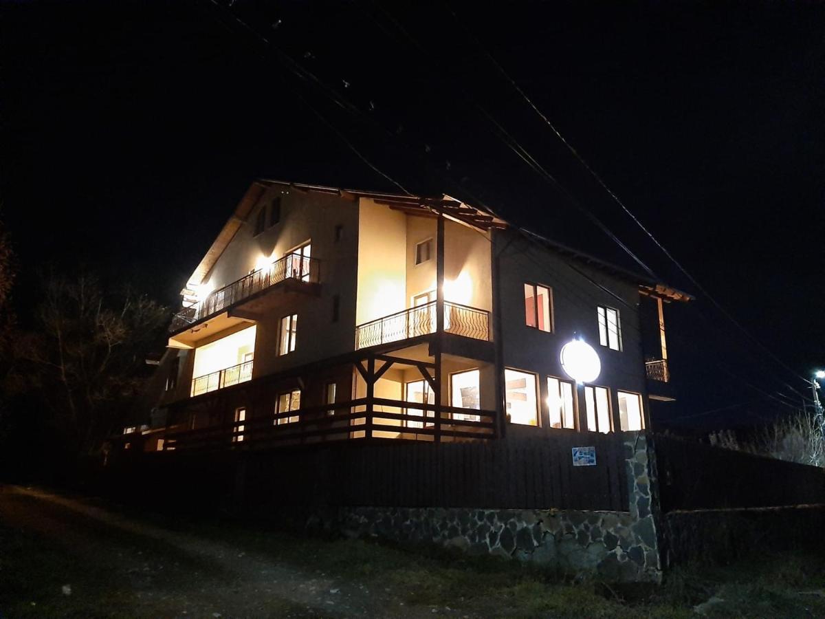 Pensiunea Montan 3* (Sat Șimon) - Piscina Interioara
