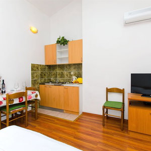 Hotel Apartments Tomislav cazare Omis