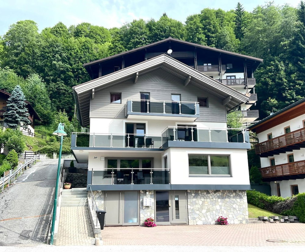 Hotel Pension Auwirt Saalbach