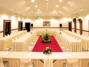 Hotel Maxi Hotel And Spa cazare Bali