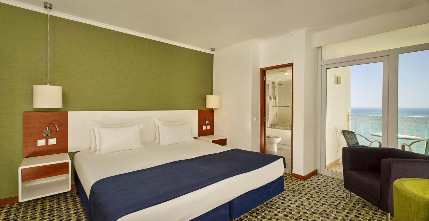 Holiday Inn Algarve - Armação De Pêra, An Ihg Hotel