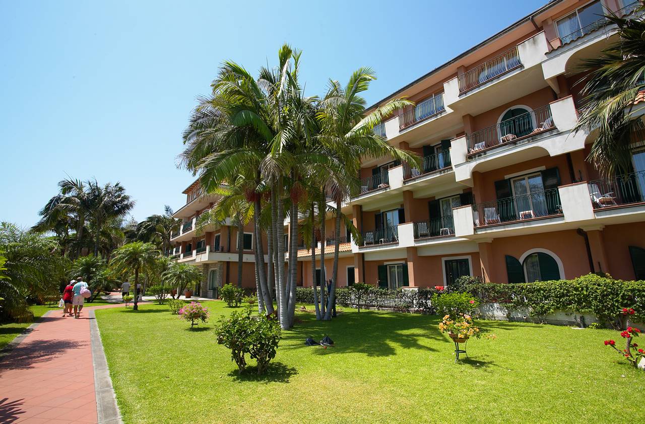 Hotel Caparena & Wellness Club