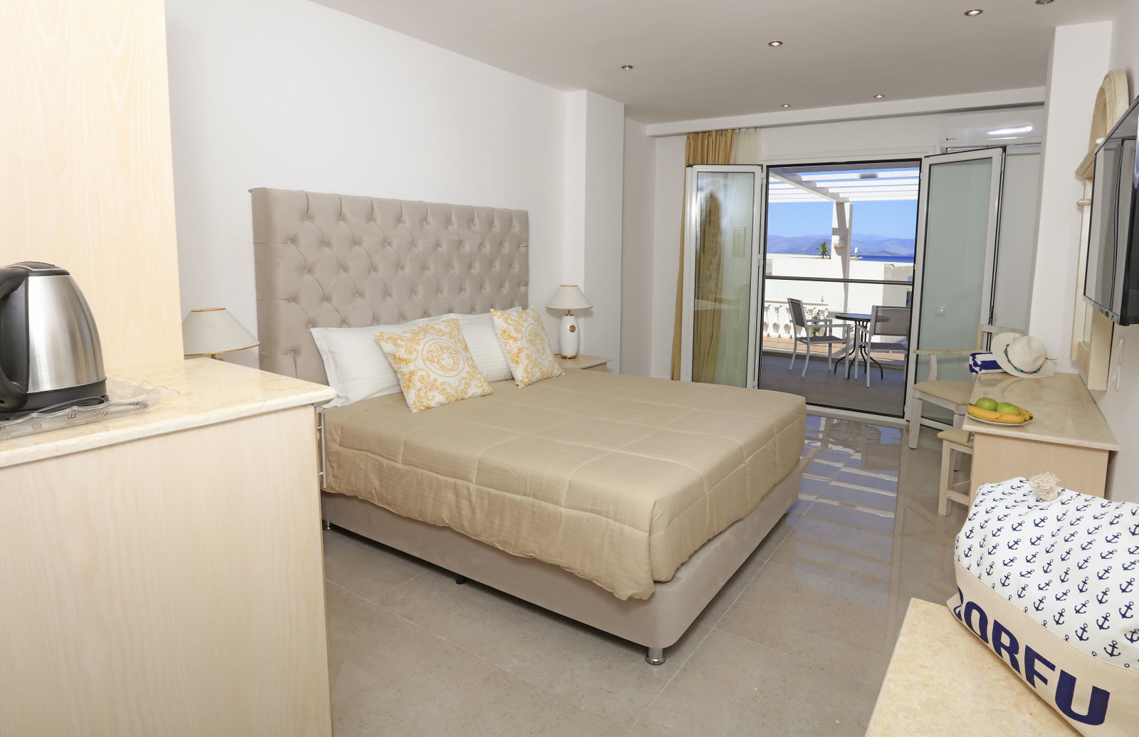 Cavomarina Beach Hotel