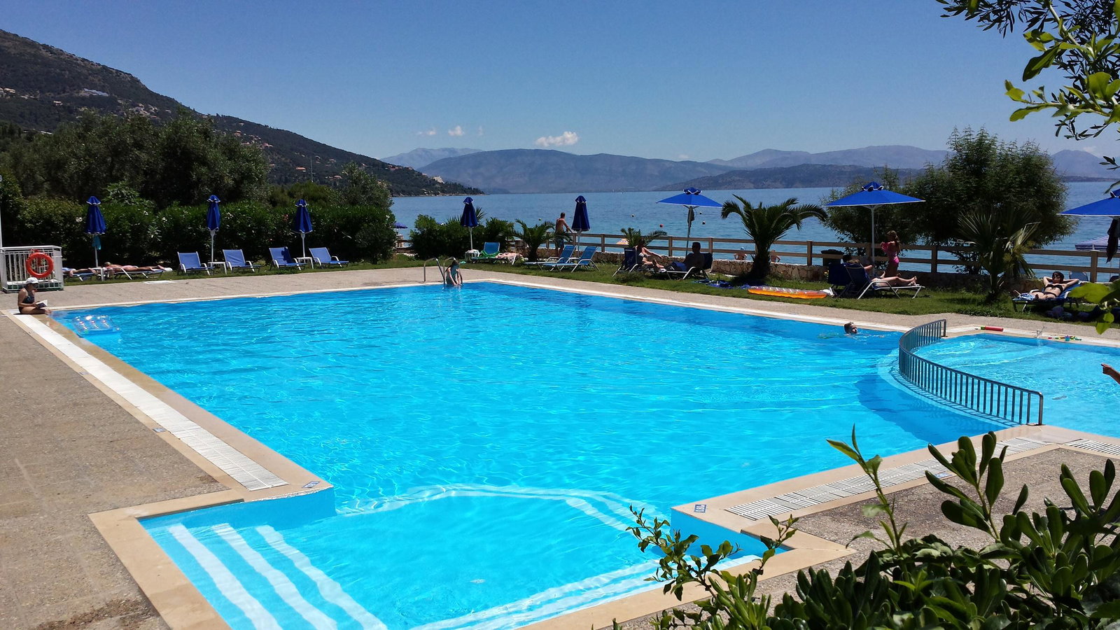 La Riviera Barbati Seaside Luxurious Apartments & Villas
