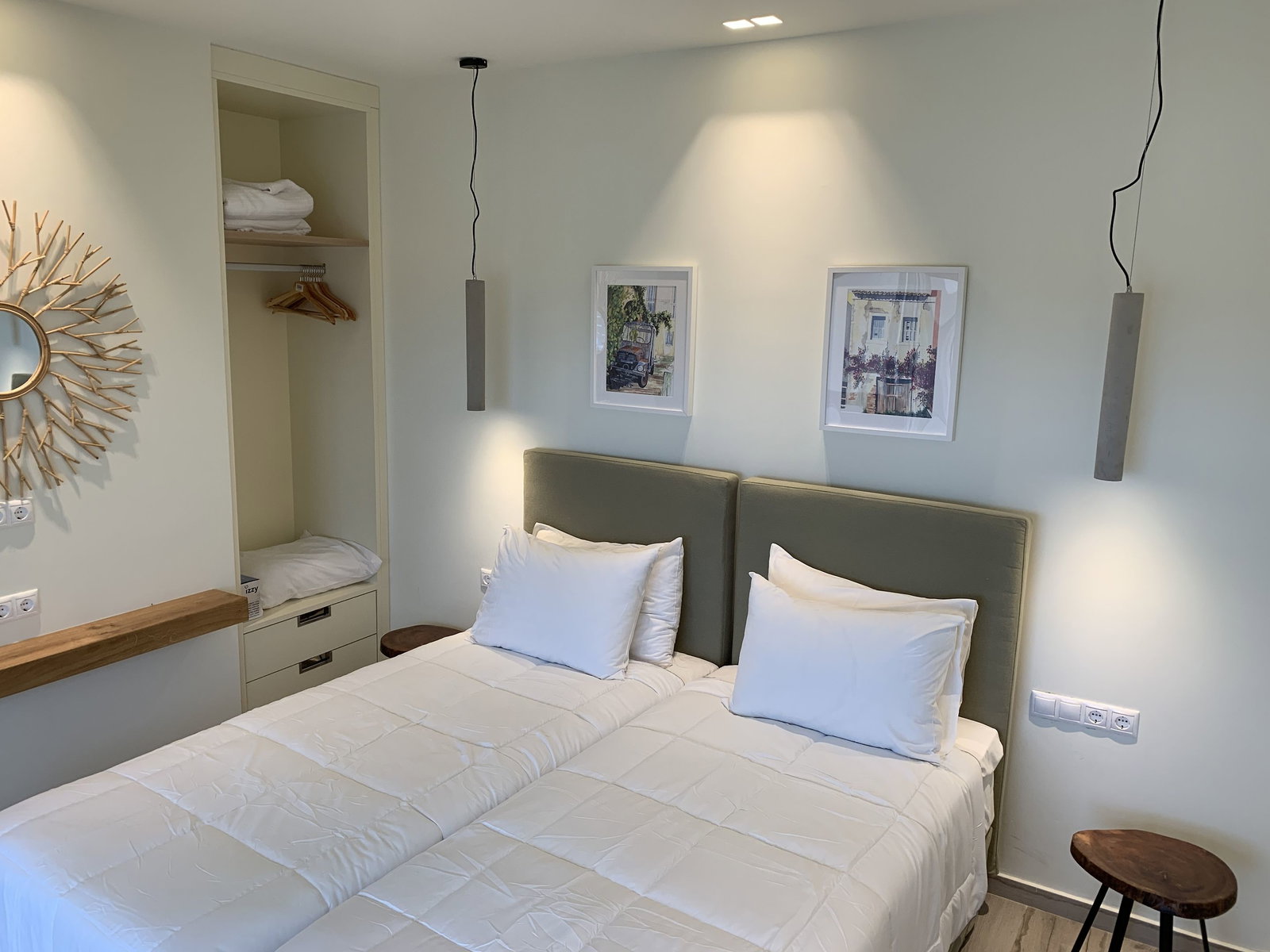 La Riviera Barbati Seaside Luxurious Apartments & Villas