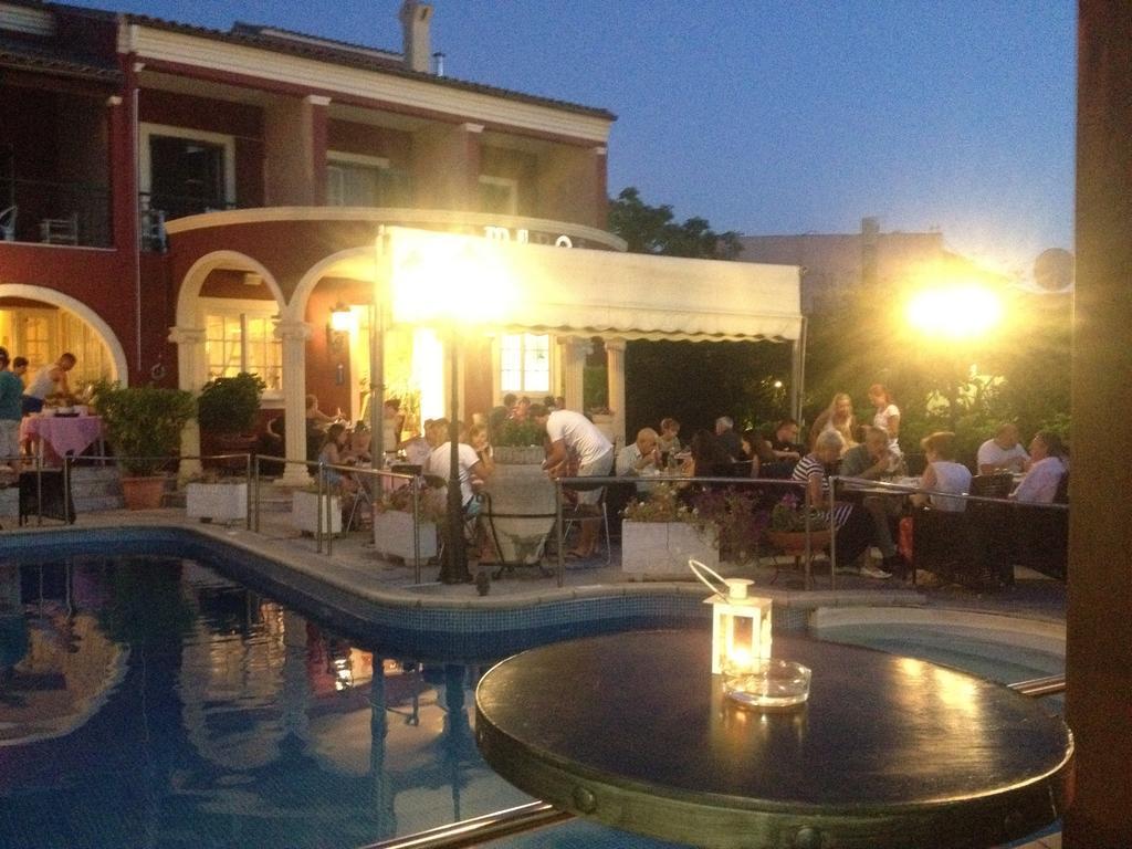 Opera Blue Hotel
