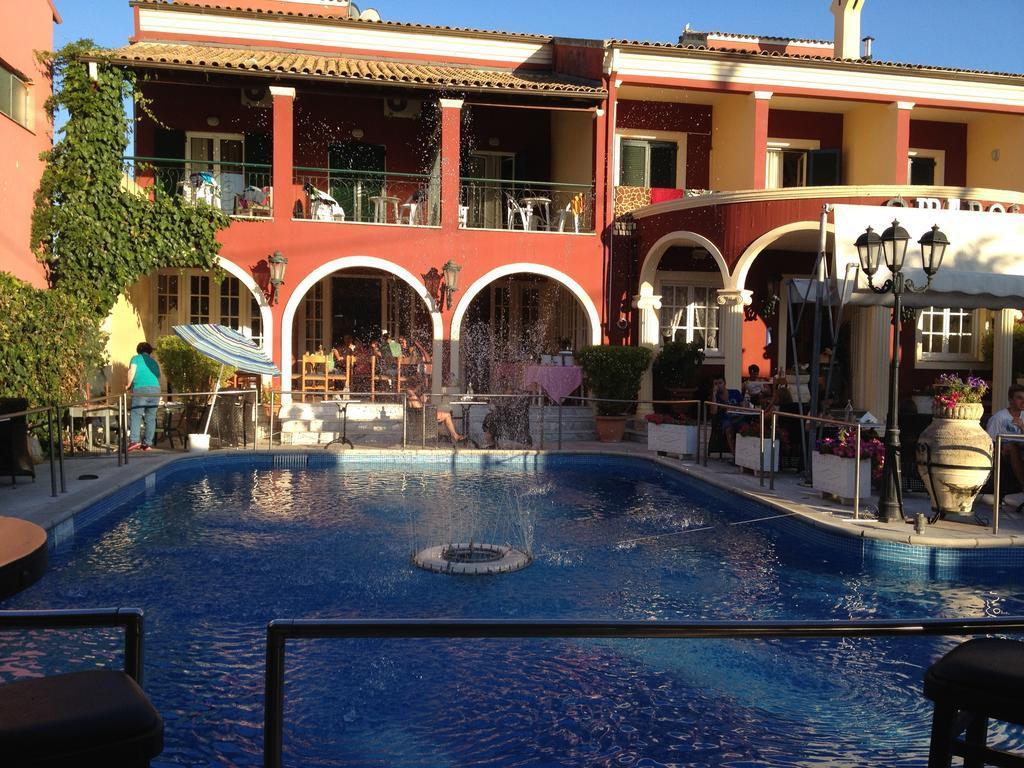 Opera Blue Hotel