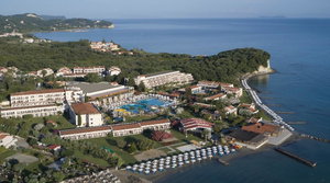 Hotel Roda Beach Resort & Spa cazare Roda