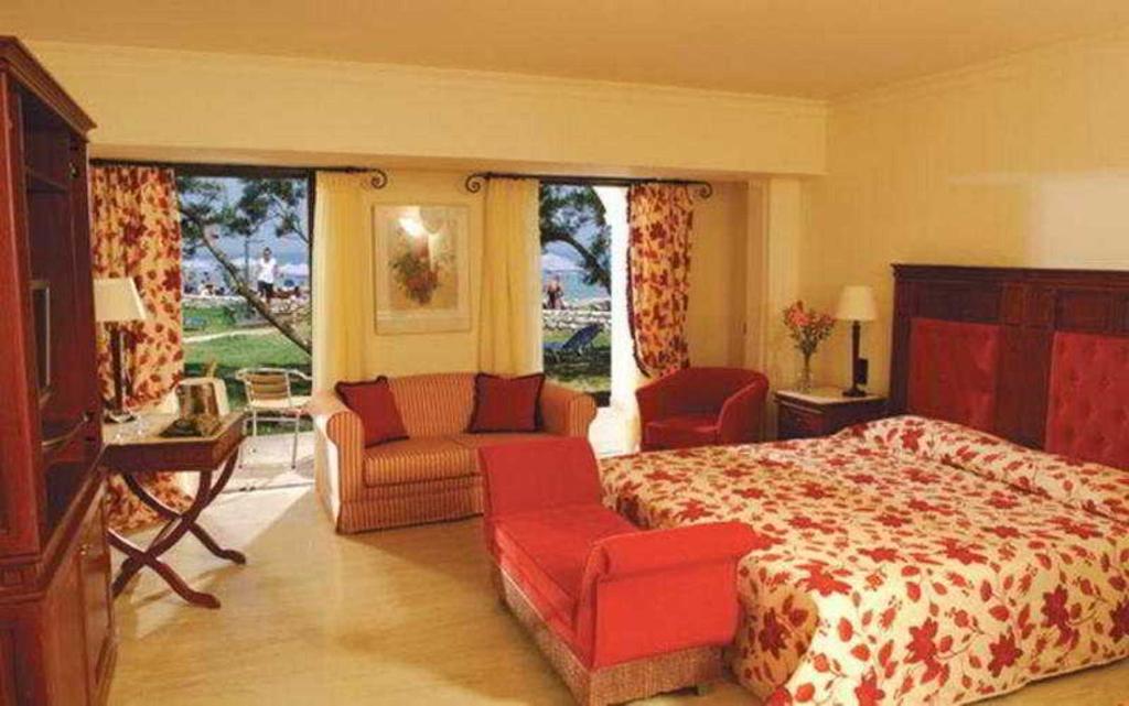 Roda Beach Resort & Spa