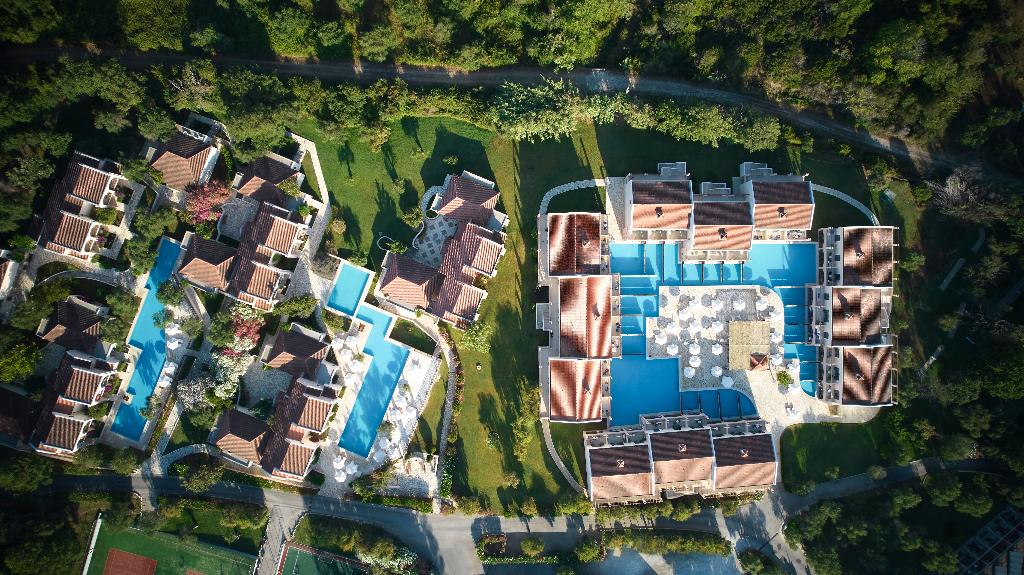 Roda Beach Resort & Spa