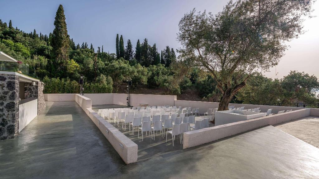 Hotel Aeolos Beach Resort