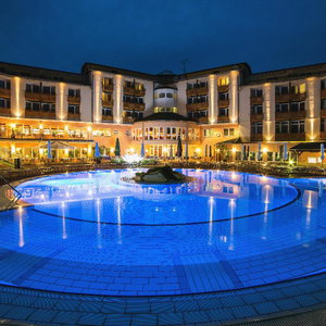 Hotel Lotus Therme Hotel & Spa cazare Heviz