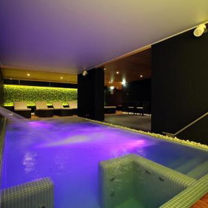 Hotel Hotel Zena Beauty & Shopping Center cazare Heviz