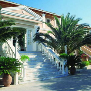 Hotel Nefeli cazare Limni