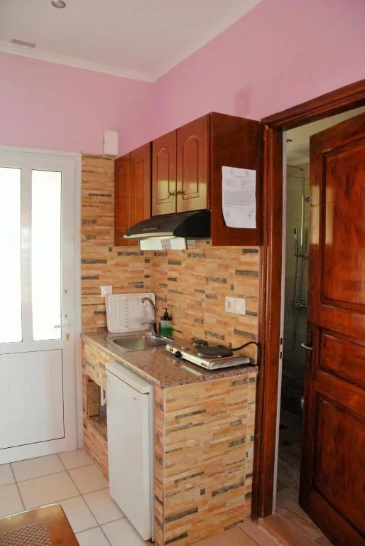 Stefanos Place