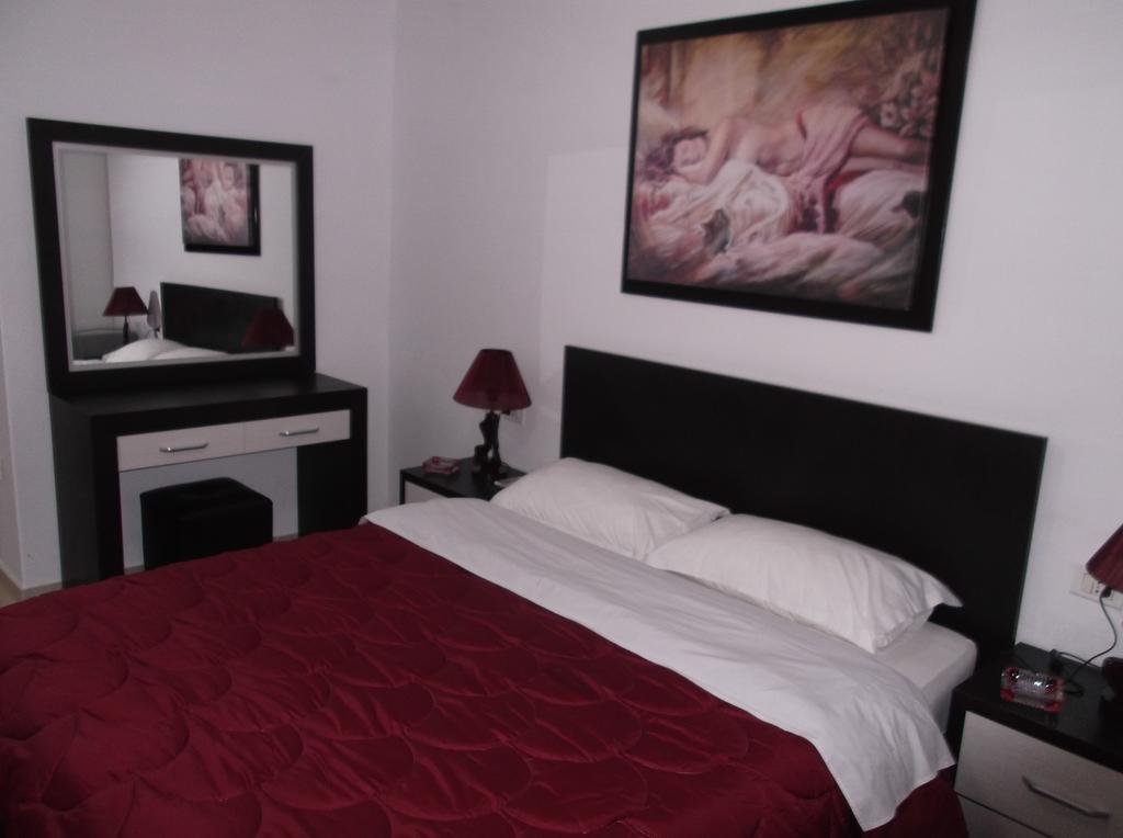 Haris Hotel