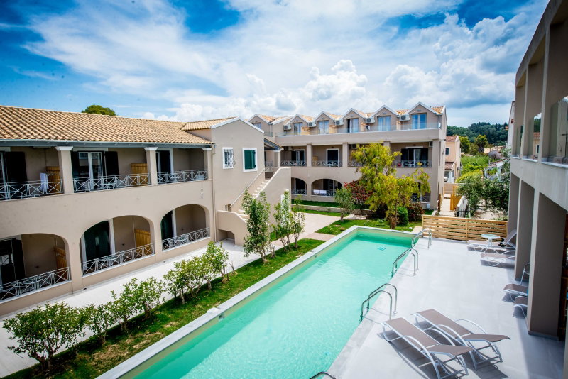Amour Holiday Resort