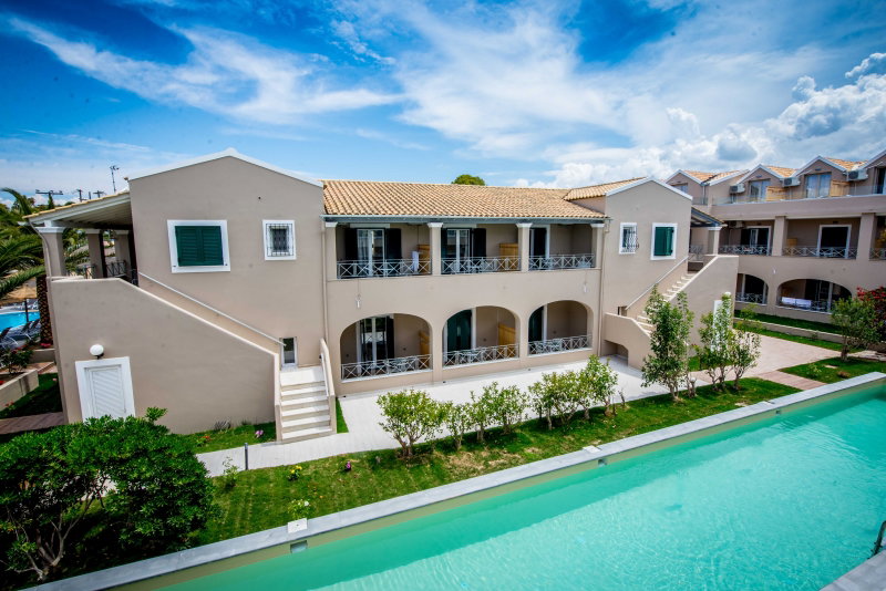Amour Holiday Resort