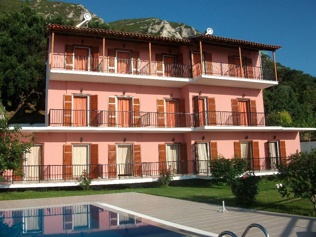 Hotel Aronis Apartments