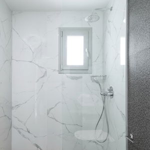 Hotel V Luxury Suites cazare Perama
