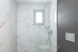 Hotel V Luxury Suites cazare Perama