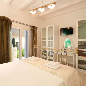 Hotel Old Town Art Studio cazare Akra Agiou Spyridonos