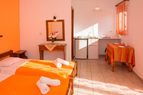 Hotel Sandy Beach Studios