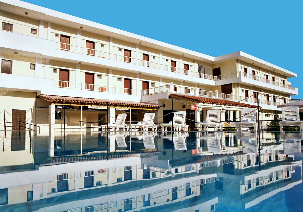 Hotel Prassino Nissi