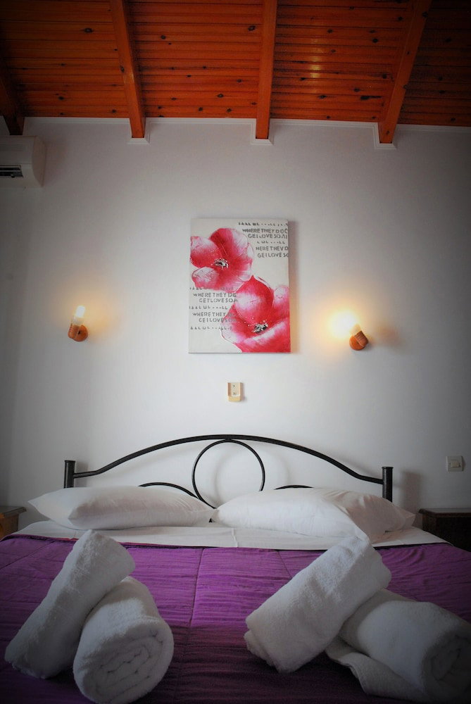 Stefanos Place