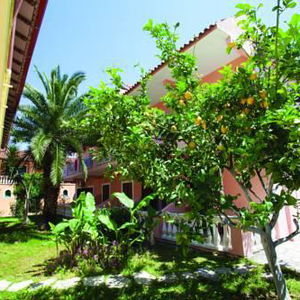 Hotel Valentinos Apartments cazare Roda