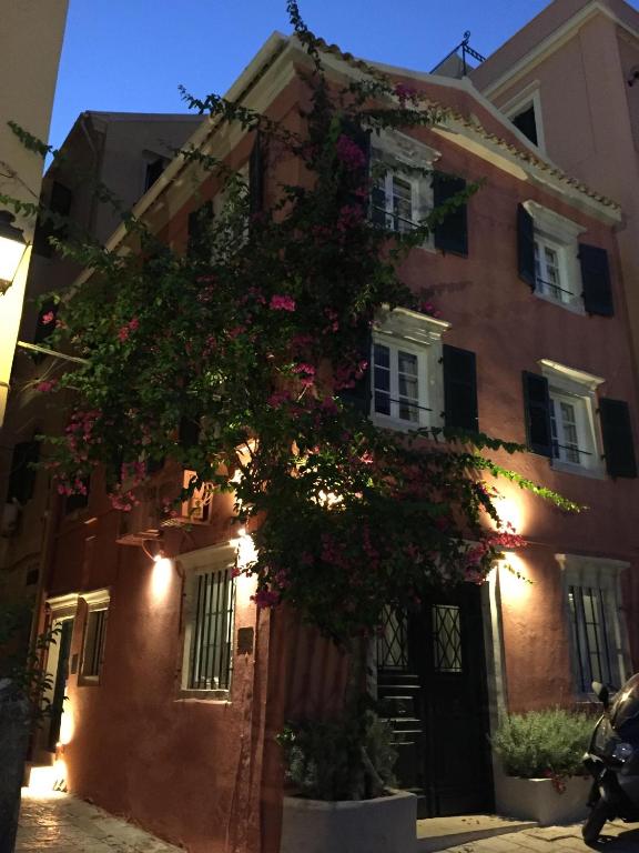 Hotel Achillion Liston Suites