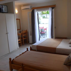 Hotel Gina Studios cazare Benitses