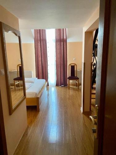 Hotel Irish House