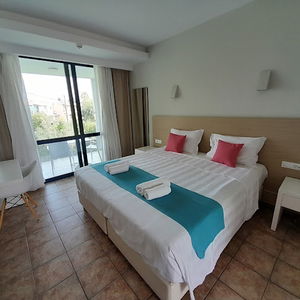 Hotel Nasos Hotel & Resort cazare Mesongi