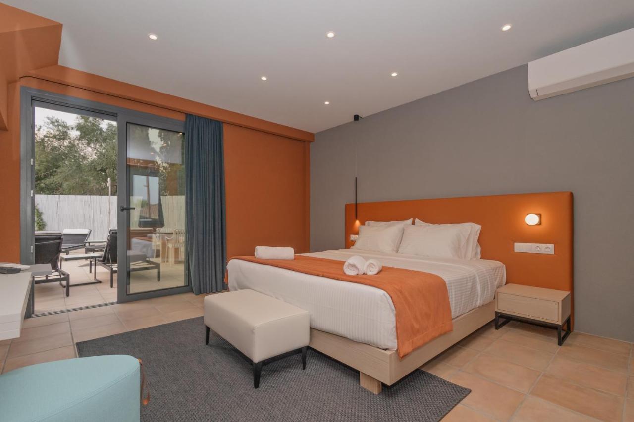 Tessera Villas Collection