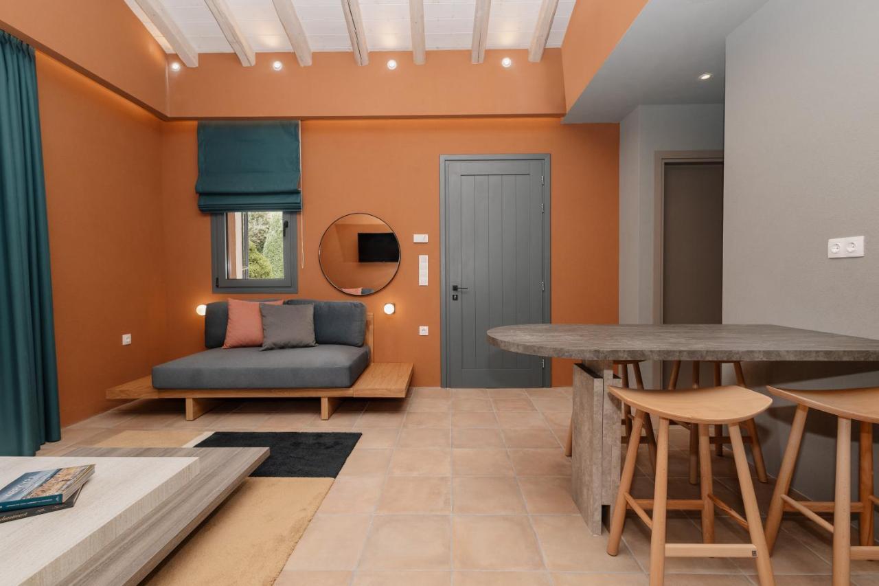 Tessera Villas Collection