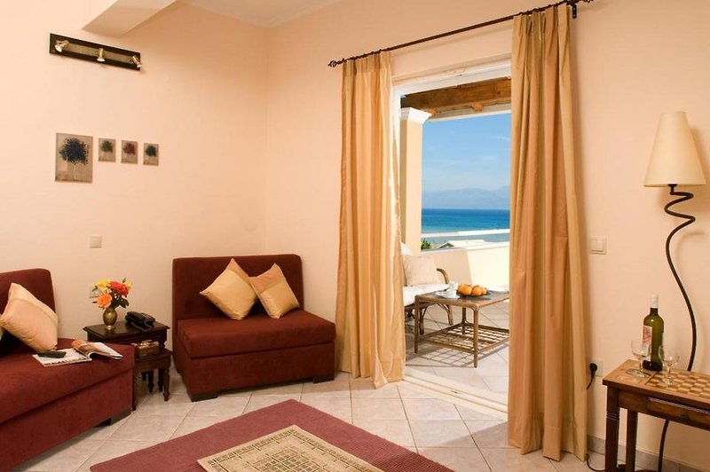 dal travel Chrismos Luxury Suites And Studios